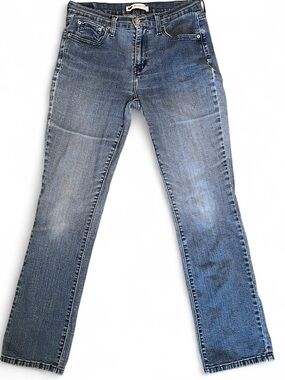 Levi's Straight-Leg Women's Jeans — Washed Blue